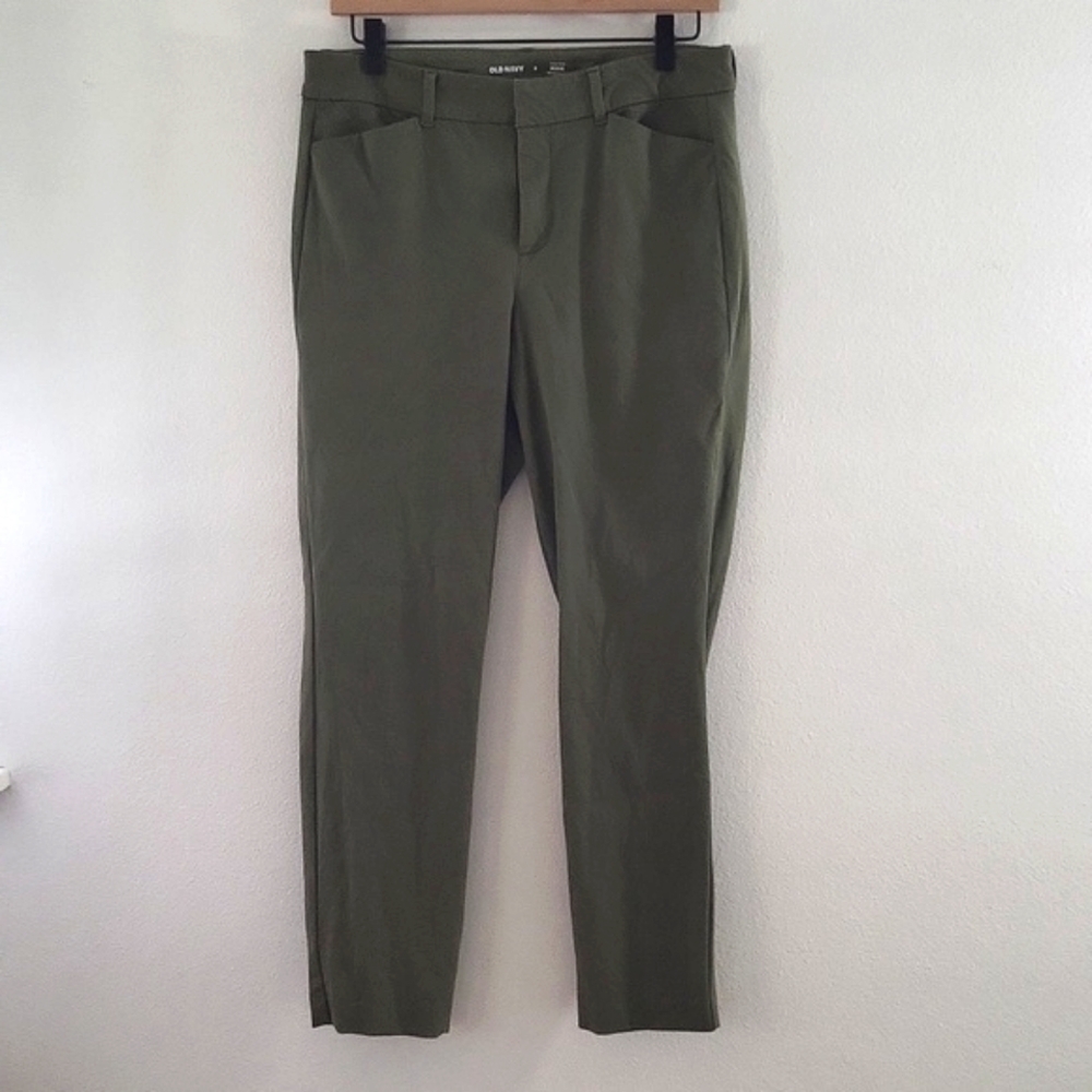 High-Rise Pixie Olive Pant